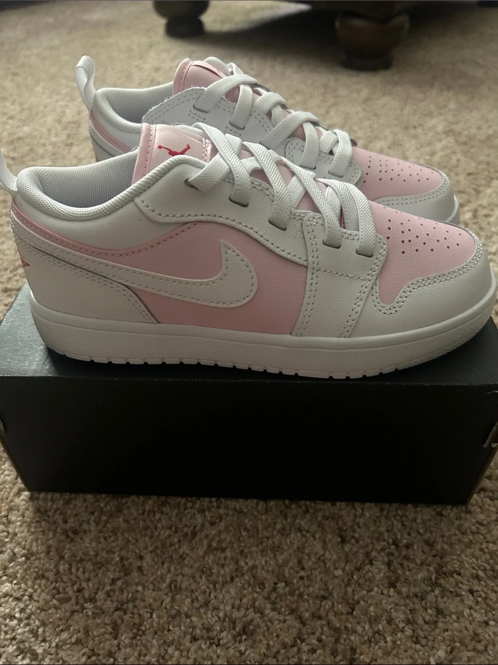 Nike classic low